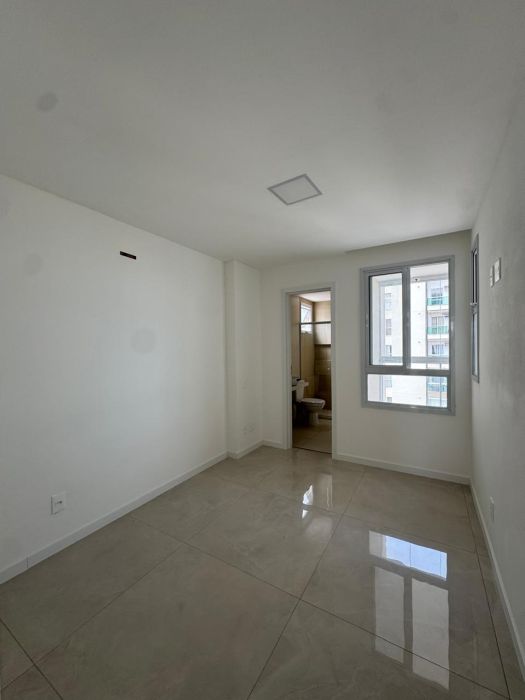 Apartamento à Venda com 2 dormitórios, sendo 1 suíte, Jockey de Itaparica, Vila Velha - R$ 729.000,00 de 62 m² - Ref: DE47283 — foto 3